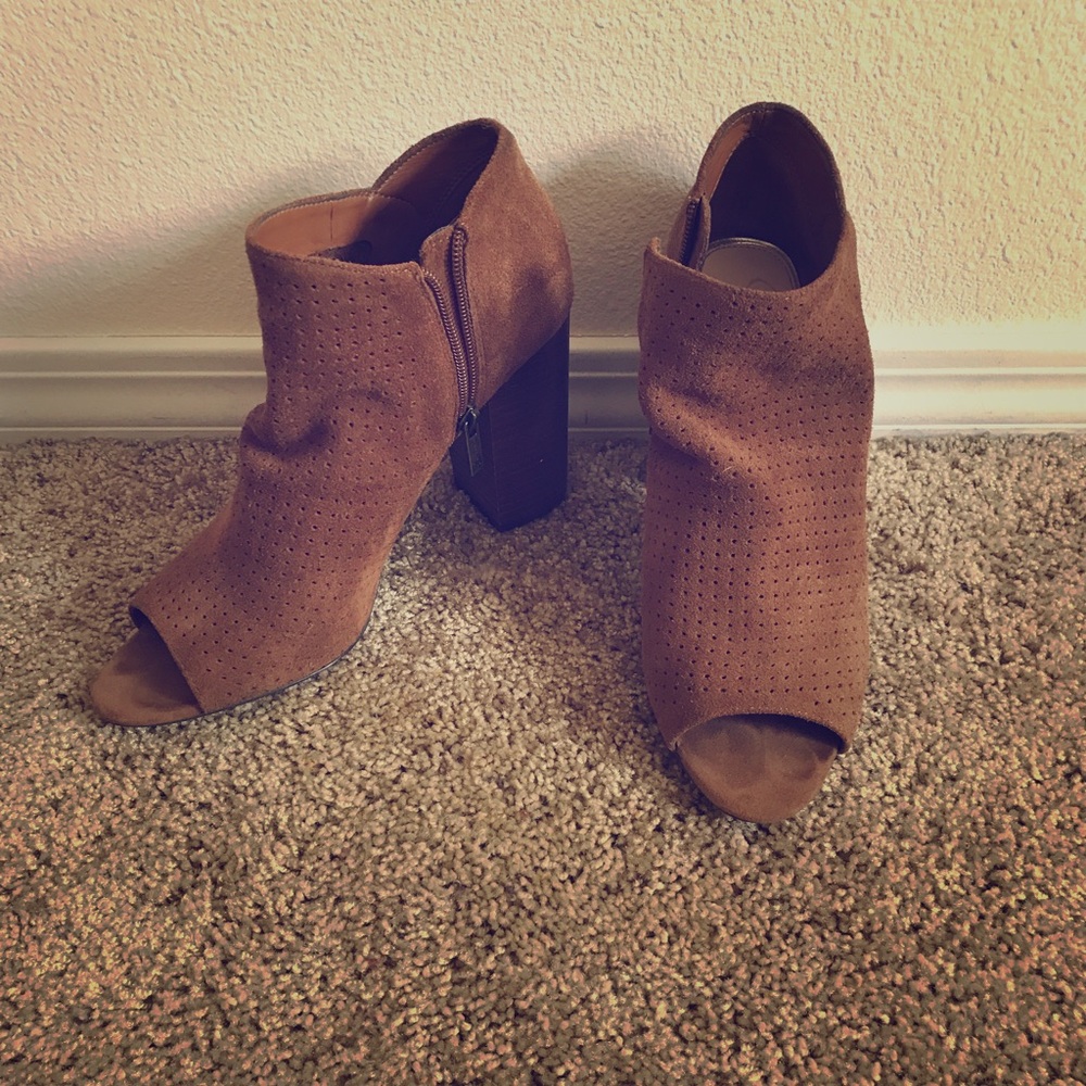 Size 10 open toe boots
